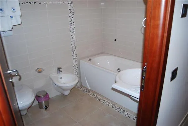 Hotel Poma 쿠스토나치